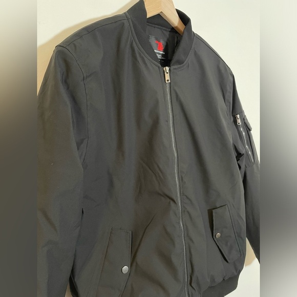TBMPOY Men’s Fashion LightweightBlack Bomber Jacket Size Medium Like New - Picture 3 of 11